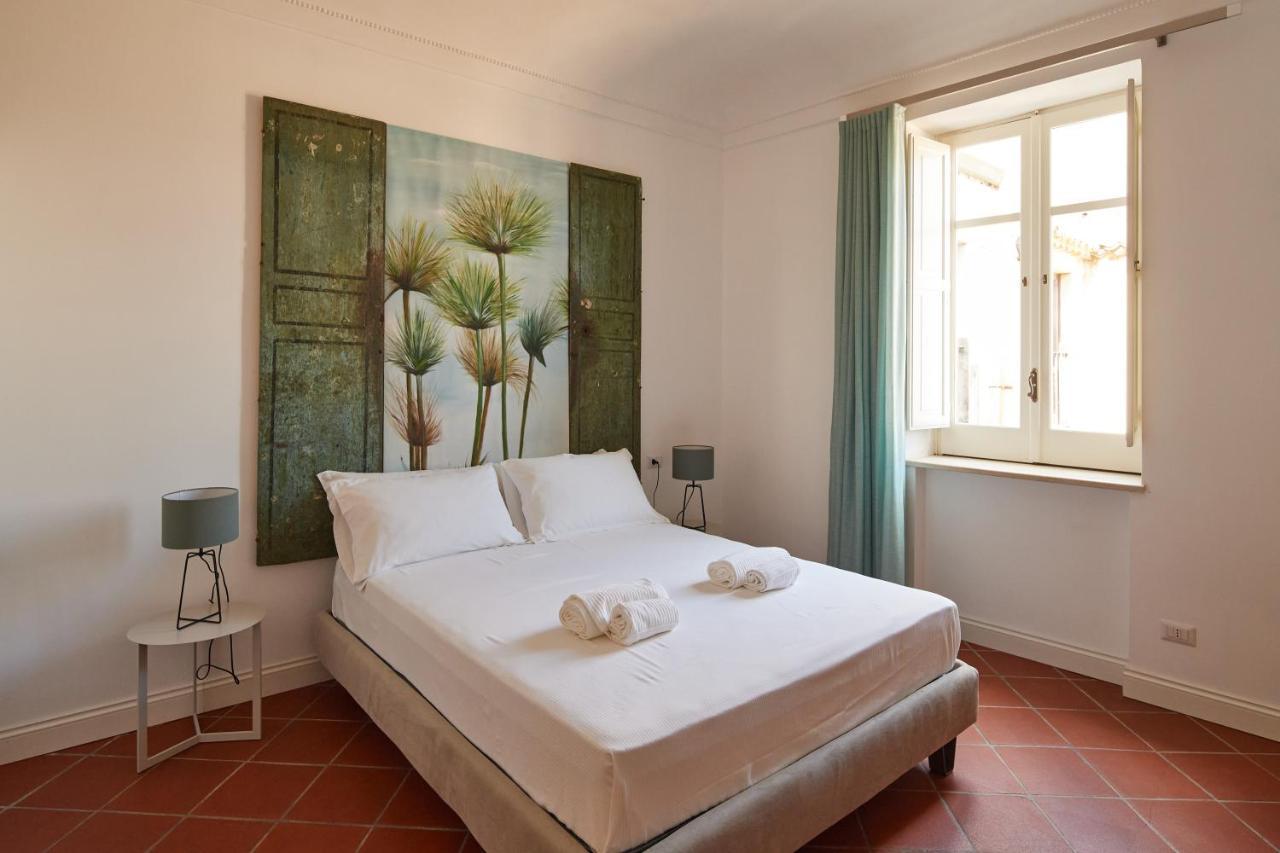 Galleria Del Duomo Bed and Breakfast Syrakusa Exteriör bild